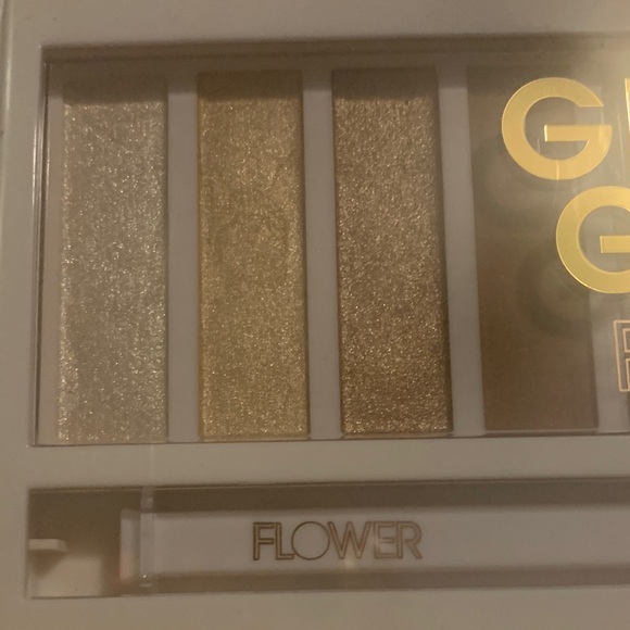 Gimme Gold Eyeshadow Palette - Picture 7 of 9